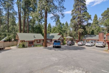 Picture of Crest Lodge Historic Mountain Inn