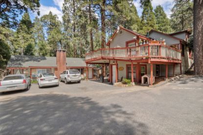 Picture of Crest Lodge Historic Mountain Inn