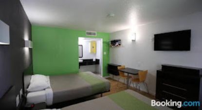 Picture of Motel 6 / Studio 6