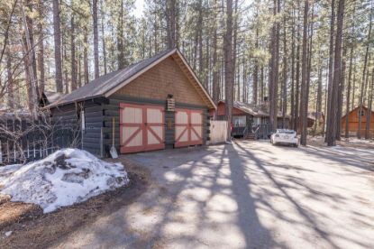 Picture of Jeffries Bear Mountain Hideaway