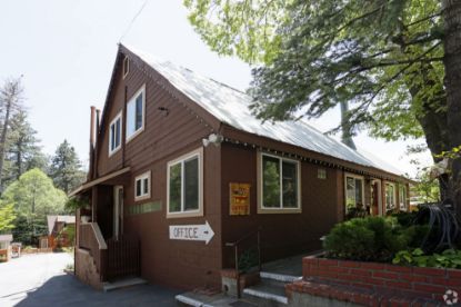 Picture of Sleepy Hollow Cabins & Hotel