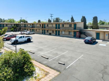 Picture of Villager Inn Motel