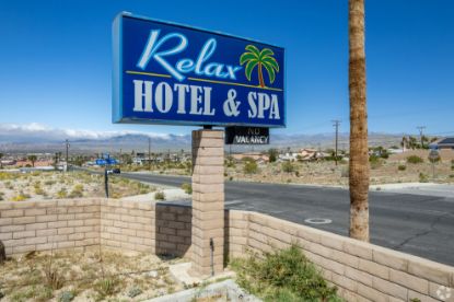 Picture of Desert Palms Spa Motel