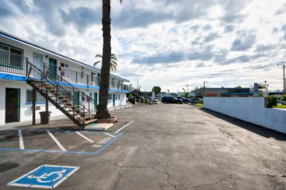 Picture of Tahiti Inn Motel