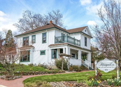 Picture of Abigail's Bed and Breakfast Inn