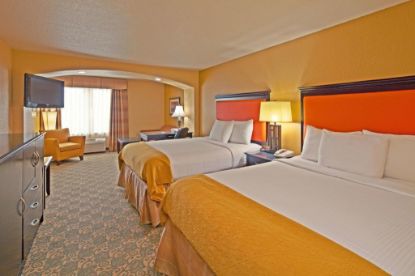 Picture of La Quinta Inn & Suites - Mobile