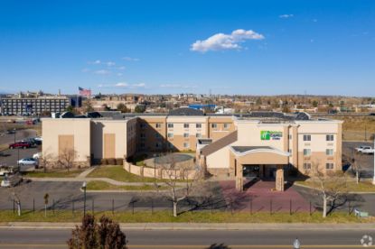 Picture of Holiday Inn Express & Suites Wheat Ridge