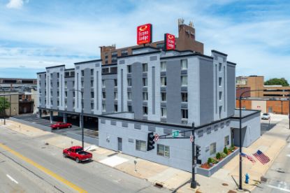 Picture of Econo Lodge Inn & Suites Waterloo